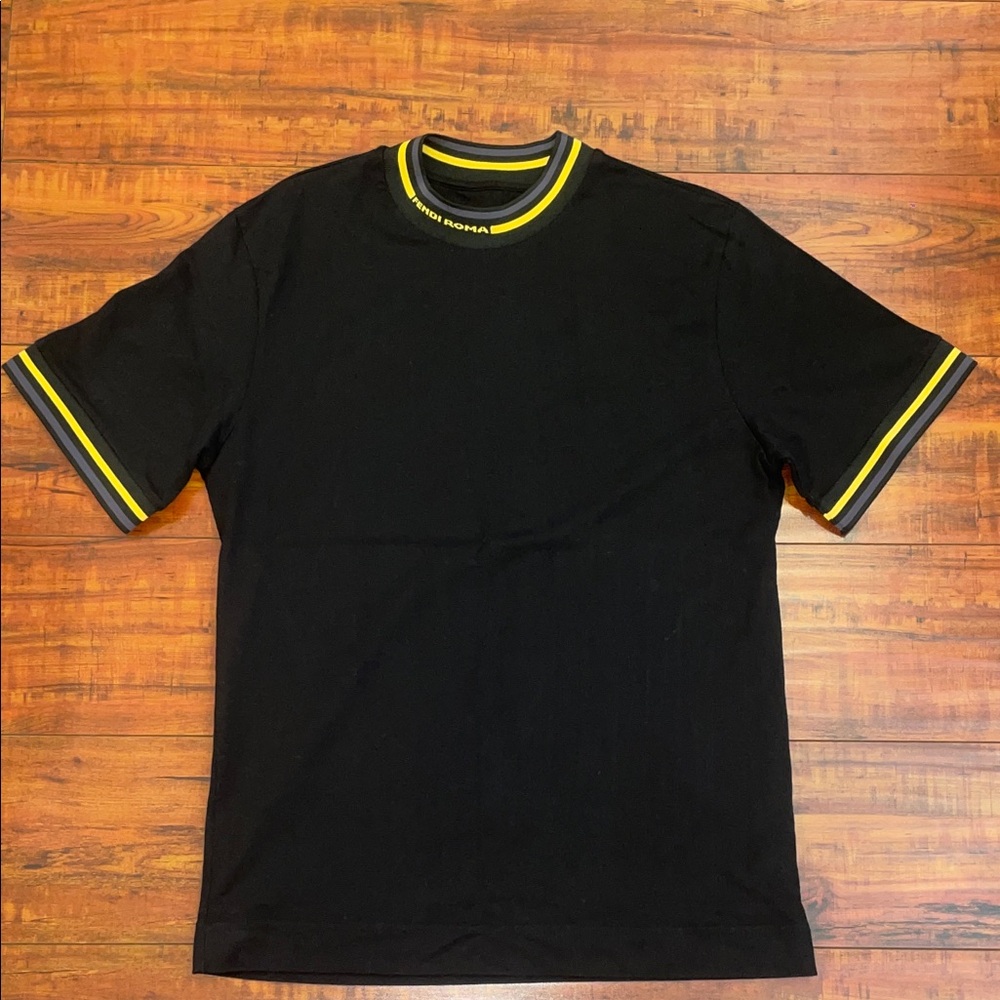 Fendi Roma Black T-Shirt Yellow Trim Crewneck Made in Italy Men’s Small